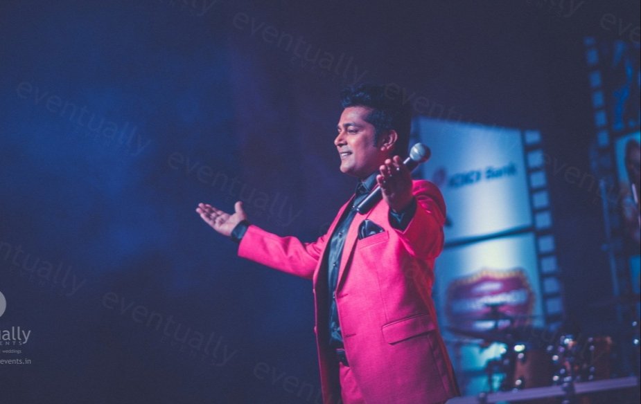 Navin Prabhakar hosting Hello Kaun Pehchan Kon